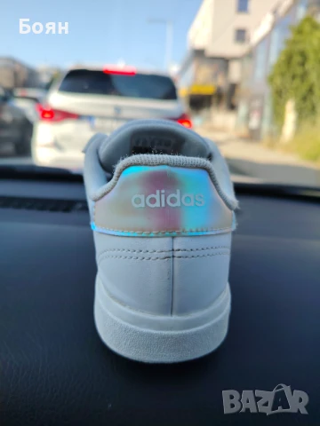 Кожен дамски adidas 35, снимка 3 - Маратонки - 50706683