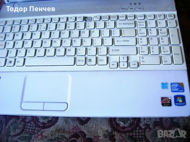 Лаптоп 15.6 Sony Vaio PCG-71212M - Core i3, 4 GB RAM, 320 GB HDD, снимка 2 - Лаптопи за дома - 53747311