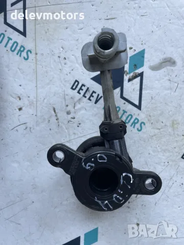 306209536R лагер помпа от Renault Clio 0.9TCe, 2019г., снимка 2 - Части - 56179583