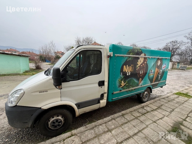 Хладилен бус за сладолед, снимка 2 - Камиони - 53453649