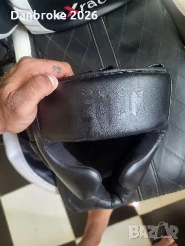 Fairtex handmade ръкавици и каска venum, снимка 6 - Спортна екипировка - 55710115