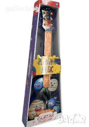Детска китара Guitar Musician – с дизайн на планети 🎸🪐✨