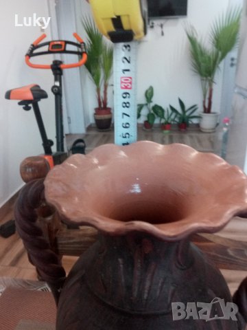 Продавам голяма, красива и стилна  ваза--керамика(глина).Ръчна изработка., снимка 13 - Други ценни предмети - 39245363