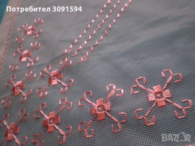  РЕТРО РЪЧНО БРОДИРАНО КАРЕ НА ТЮЛ С РОЗОВИ КОПРИНЕНИ КОНЦИ, снимка 6 - Аксесоари за кухня - 34442135