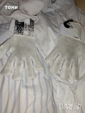 вратарски ръкавици