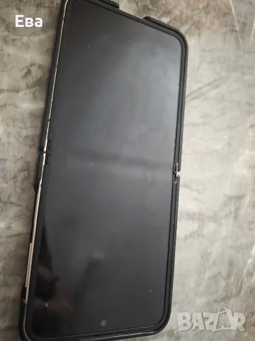 Samsung Z flip7 Fe, снимка 5 - Samsung - 55982091