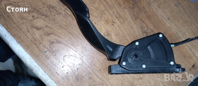 Педал газ Киа каренс, снимка 3 - Автомобили и джипове - 51712523