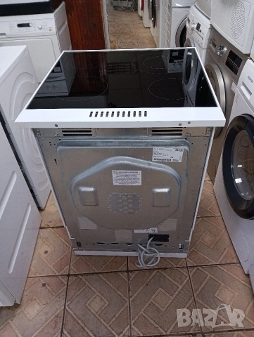 Като нова свободно стояща печка с керамичен плот Gram с две години гаранция!, снимка 10 - Печки, фурни - 53641094