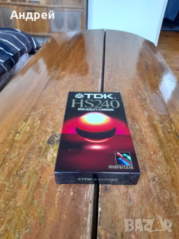 Видеокасета TDK HS240
