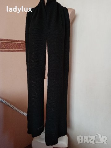 Calvin Klein, Оригинален Шал. Код 1547, снимка 7 - Шалове - 35847953