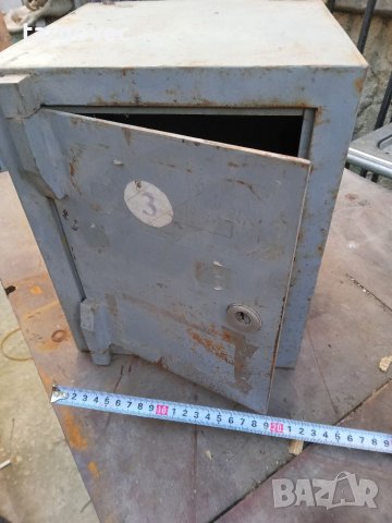 Малак стоманен сейф каса за оръжие, снимка 5 - Оборудване и аксесоари за оръжия - 39536986