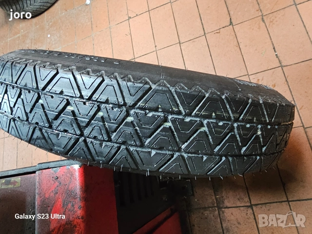 Патерица Dacia , снимка 2 - Гуми и джанти - 53622977