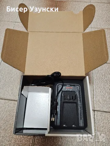 Бързо зарядно Bosch,18V 4,4A, снимка 1