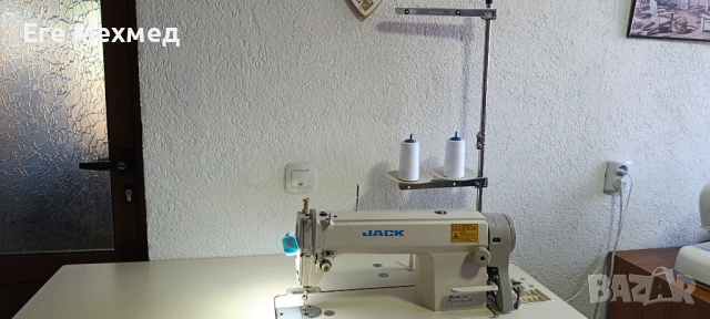 Продавам професионална шевна машина Jack-5550, снимка 2 - Шевни машини - 53683269