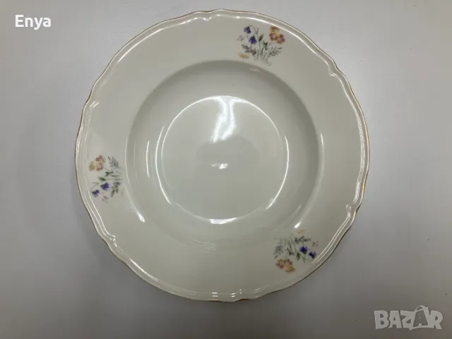 Български порцеланови чинии с полски цветя, снимка 2 - Чинии - 49637017