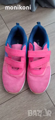 Дамски маратонки и обувки от 10 до 30лв., снимка 3 - Маратонки - 49518088