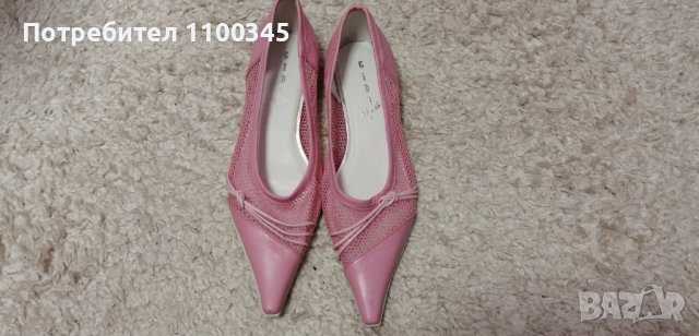 Продавам нови дамски обувки., снимка 1 - Дамски ежедневни обувки - 44462319