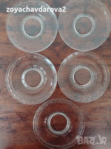 СТАР СТЪКЛЕН СЕРВИЗ ЗА ТОРТА СЛАДКИШИ ОТ БЯЛО СТЪКЛО, снимка 5 - Сервизи - 48992612