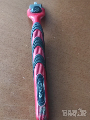 дръжка Gillette MARCH3 turbo за бръснене без ножчета