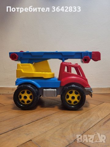 Детска играчка камионче(кран), снимка 4 - Коли, камиони, мотори, писти - 39676317