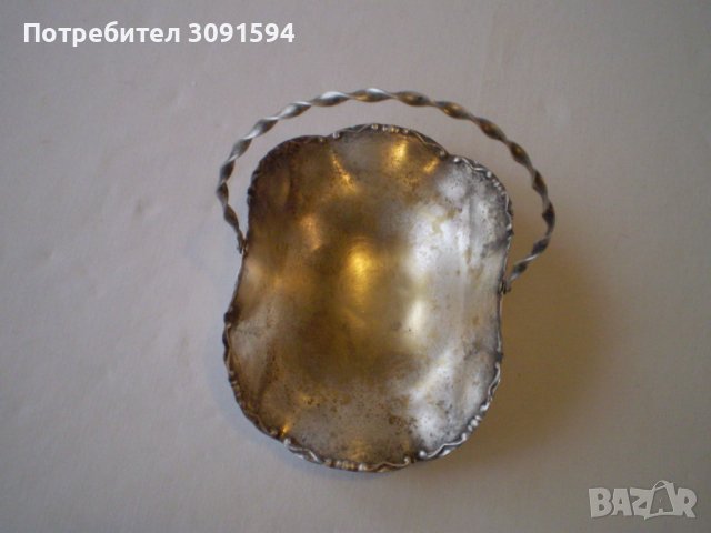 Антична стара кошница със сребърно покритие с орнаментирана вита дръжка, снимка 3 - Антикварни и старинни предмети - 40276149