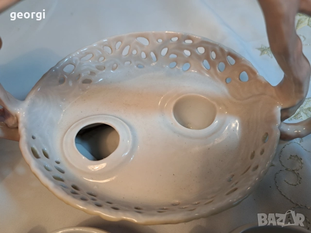 уникален порцеланов чайник гнездо с две чаши 31/3, снимка 9 - Сервизи - 53724262