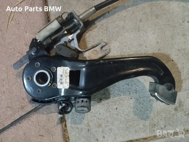 Педал Ръчна Mercedes ML W164  Педал Жило ръчна спирачка Мерцедес МЛ W164, снимка 2 - Части - 56134283