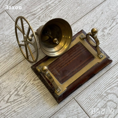 Месингова камбана върху масивна дървена основа, снимка 3 - Статуетки - 53731484