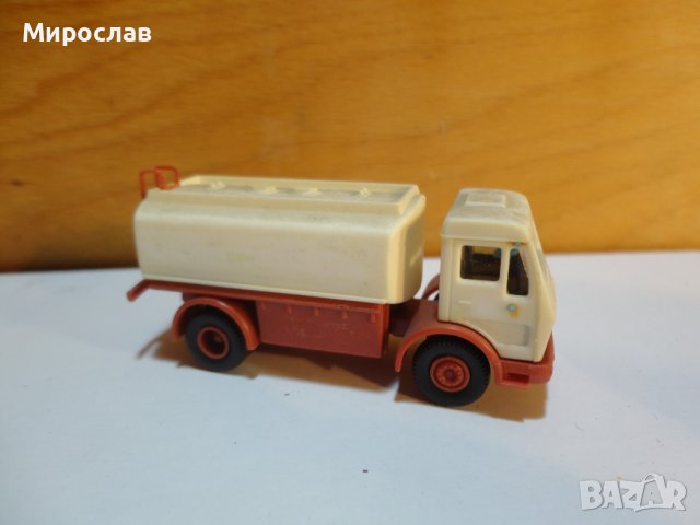 WIKING? HO 1/87 КАМИОН MERCEDES  УМАЛЕН МОДЕЛ, снимка 3 - Коли, камиони, мотори, писти - 40838115