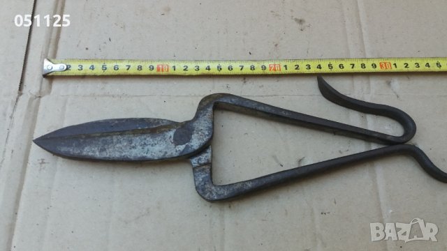 Кована абаджийска ножица , снимка 1 - Антикварни и старинни предмети - 41042873