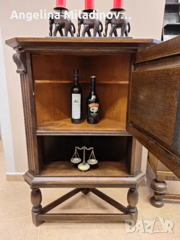Винтидж ъглов шкаф с богата дърворезба , снимка 5 - Шкафове - 49441215