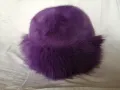 Дамска пухкава шапка в лилав цвят, снимка 4