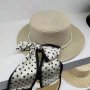 Елегнтна дамска сламена шапка в стилен дизайн с перли и пандела на точки, снимка 3