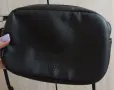 Черна малка чанта Pull and Bear, снимка 4
