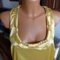 жълта рокля сатен размер М, снимка 1 - Рокли - 41160852