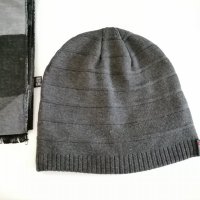 нов мъжки комплект шал и шапка, снимка 2 - Шапки - 42067919