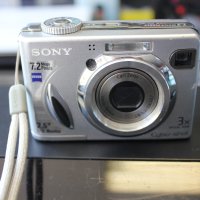 Sony Cyber-shot W7, снимка 1 - Фотоапарати - 41930811