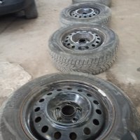 Метални джанти 16 с гуми 215/65/16 kia Sportage , снимка 5 - Гуми и джанти - 39241991