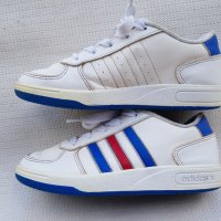 Детски маратонки Adidas №31, снимка 3 - Детски маратонки - 40368883