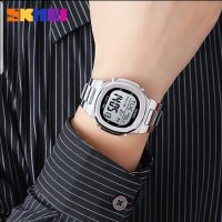 Моден мъжки часовник .Оригинален спортен дигитален часовник Хронограф с обратно броене , снимка 2 - Мъжки - 44341503