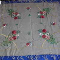 покривки за маса на една кука Бродирана покривка с цветя Тишлайфери Карета, снимка 2 - Покривки за маси - 36438328