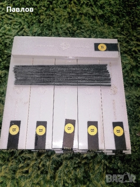 Графитени писци B, снимка 1