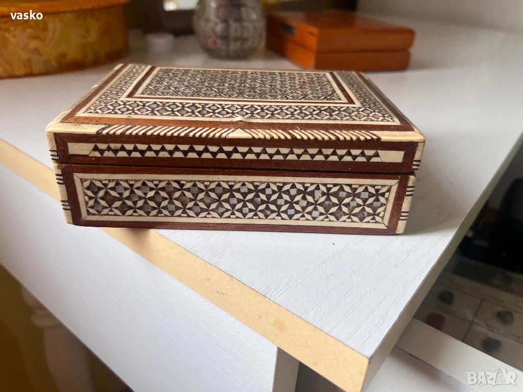 Стара дървена кутия, снимка 1