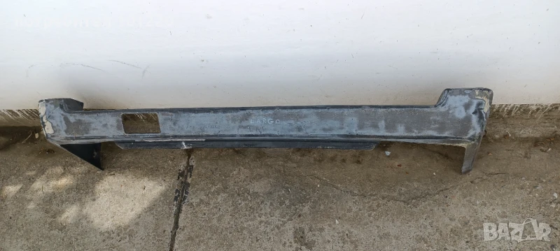 Оригинална задна броня за Nissan Largo , снимка 1
