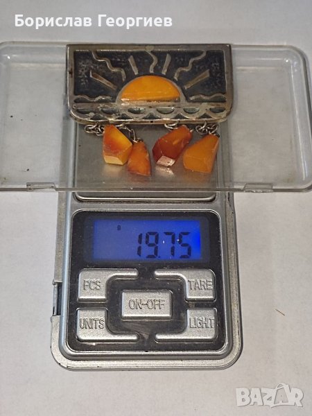 Стара руска Сребърна брошка с кехлибар , снимка 1