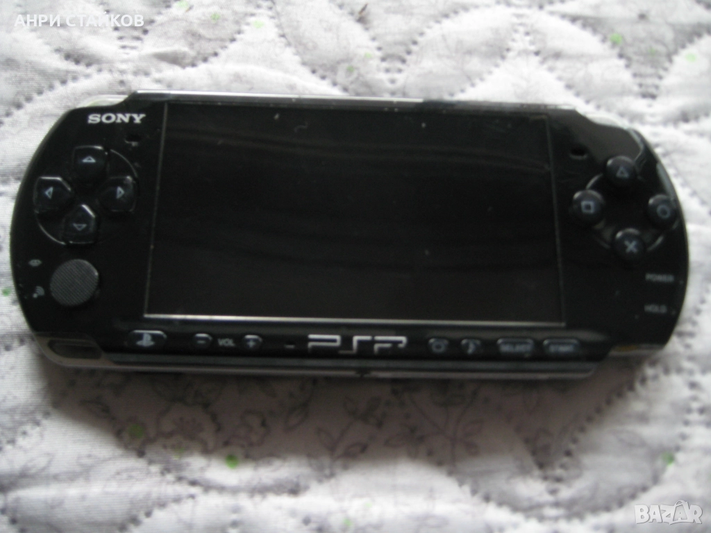 Продавам конзола PSP3004 Slim, снимка 1