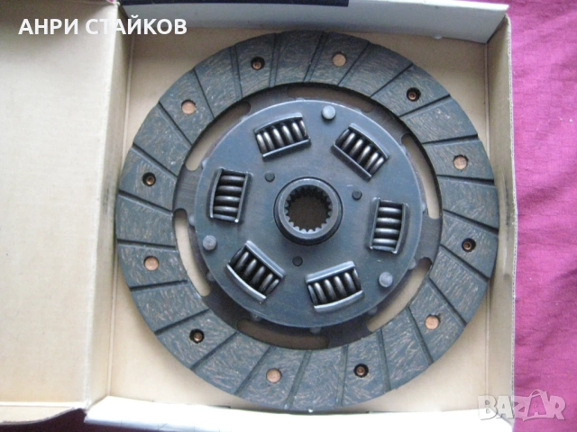 Продавам нов оригинален руски съединител за ВАЗ 2106,ВАЗ 2121, снимка 2 - Части - 53162481