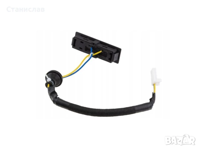 Бутон за отваряне на багажник Nissan Pathfinder R52, снимка 2 - Части - 50626487