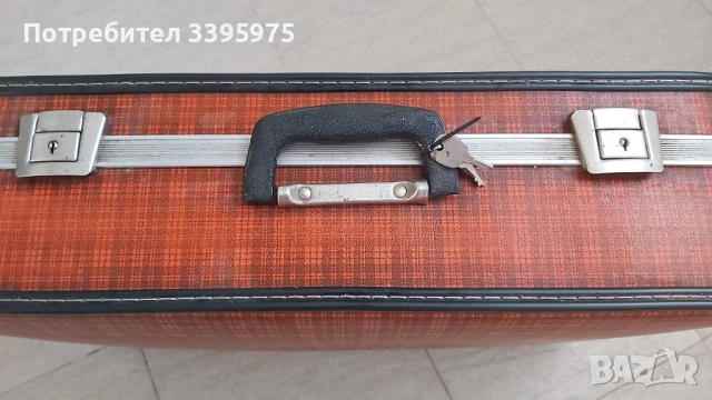 Ретро куфар с ключове 1975 г, снимка 7 - Антикварни и старинни предмети - 51373716
