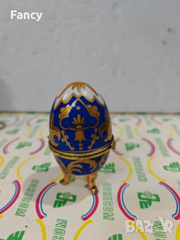 Порцеланова кутия за бижута яйце